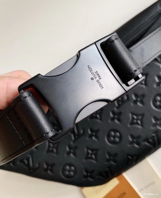 Frstbag ru LOUIS VUITTON BUMBAG DISCOVERY 0811